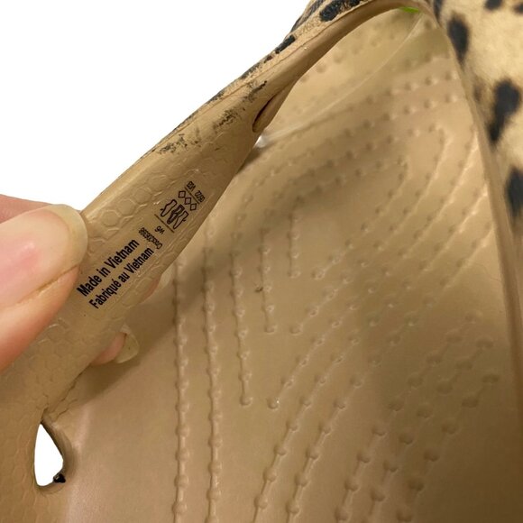 Crocs Kadee II Leopard Flip Flop Thong Sandals Women 6 - Picture 4 of 12